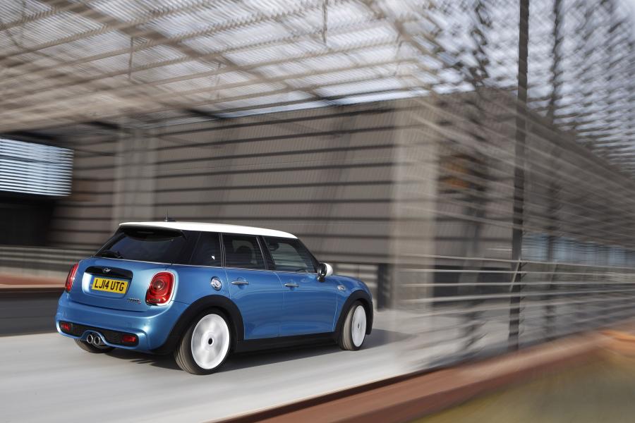  Mini Cooper S 5-Door 2014 года  (фото 16 из 80)